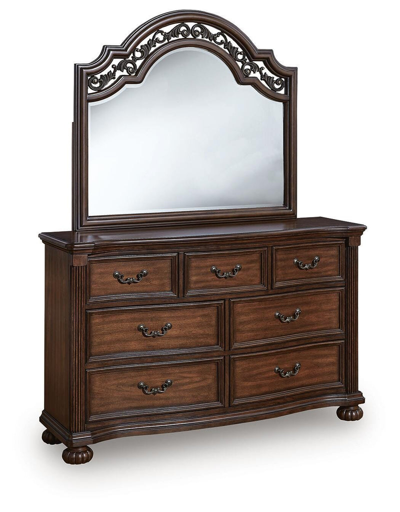 Lavinton Bedroom Set